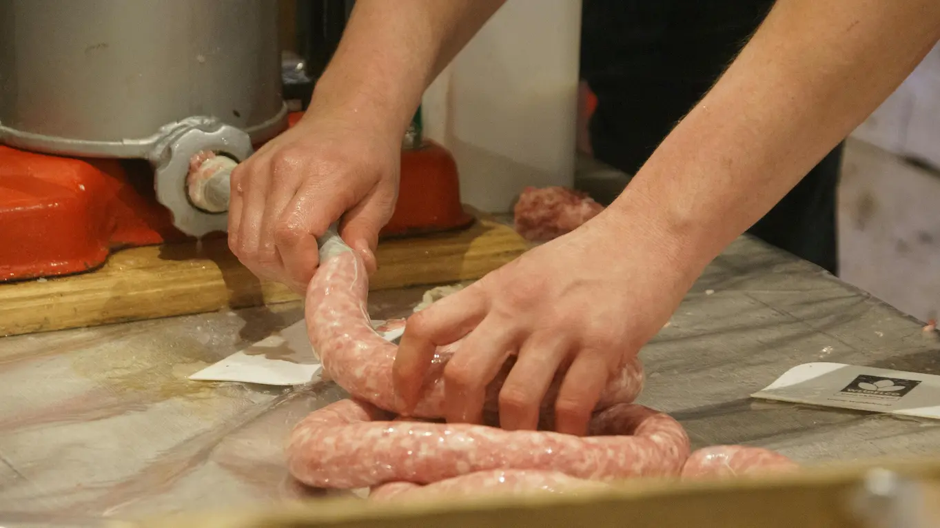 Wurstherstellung Wurstherstellung mit Saitlingen bzw. Naturdärmen
